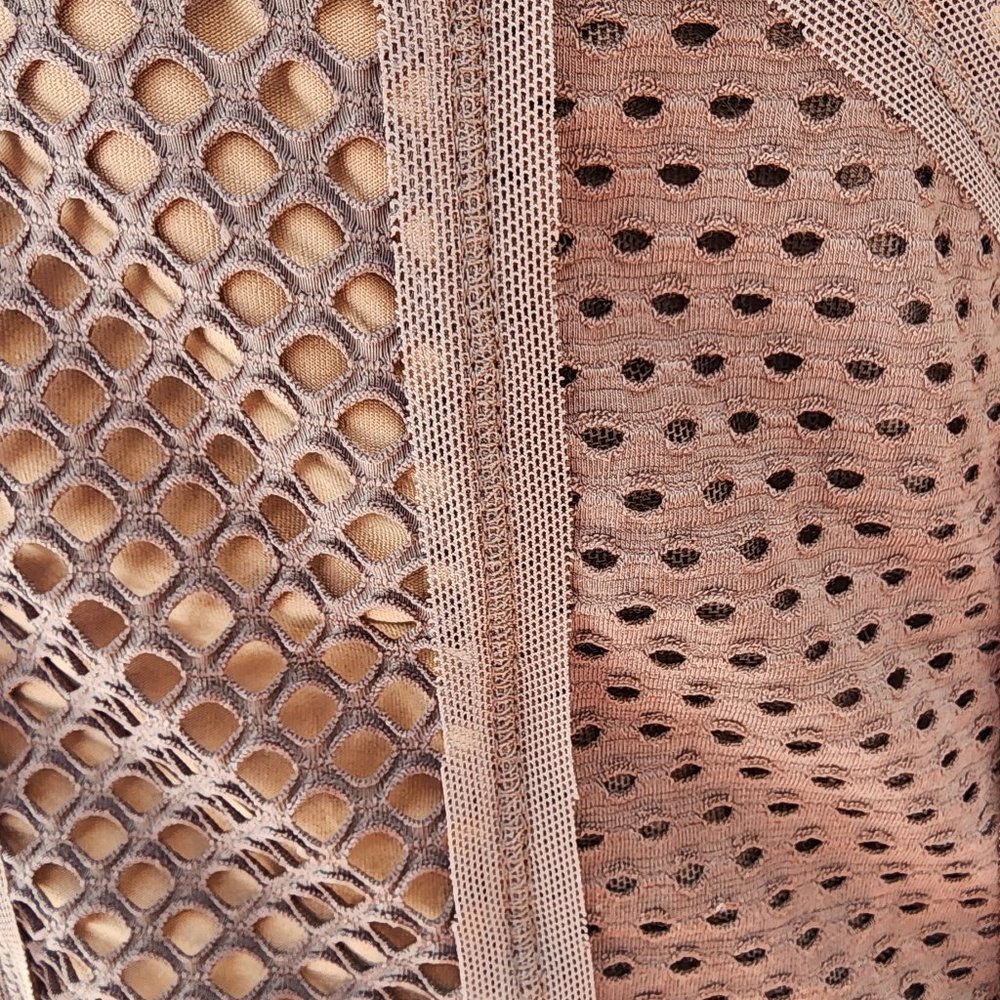 Bcbgmaxazria "Katlin" Geometric Sleeveless Mesh top, size small. - Picture 7 of 7